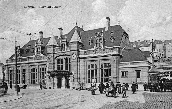 Le square Notger La seconde Gare du Palais