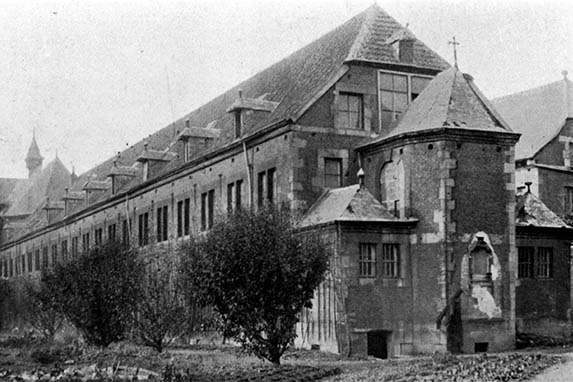 Grandes salles de l'Ancien Hopital de Bavière à Liège