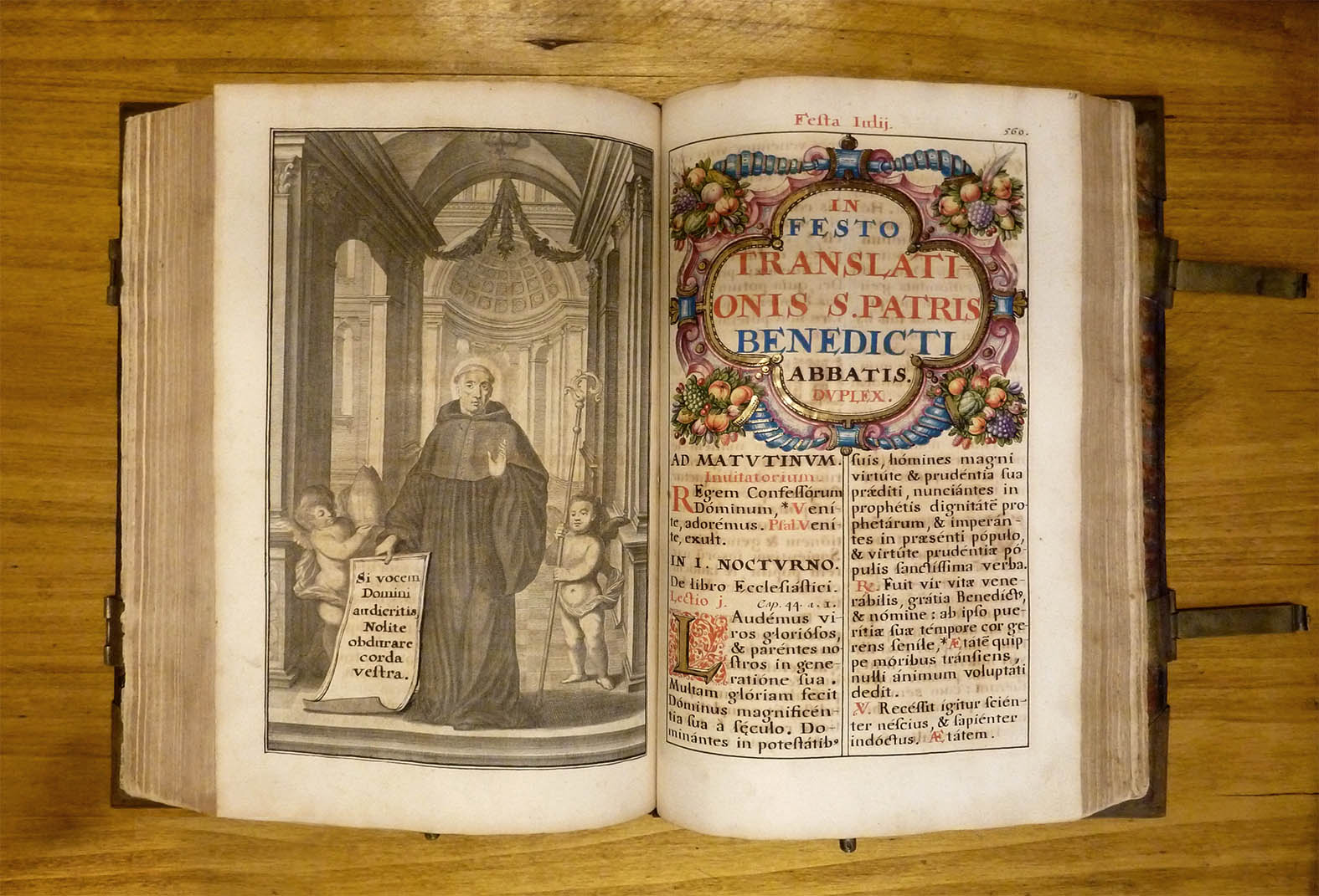 Premier volume d'un bréviaire réalisé par les moniales de la Paix Notre Dame à Liège