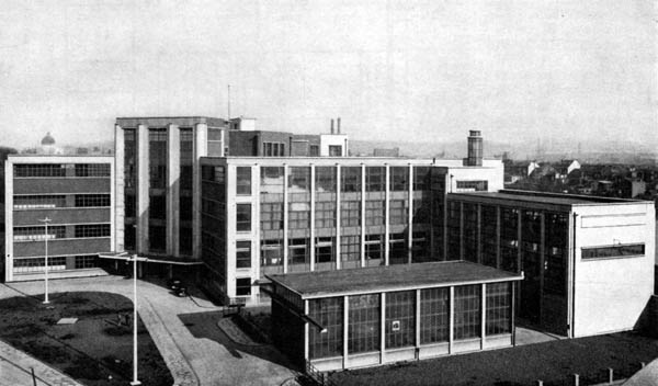 ULG Université de Liège Val Benoit 1937 - Institut du Génie Civil Façade Ouest