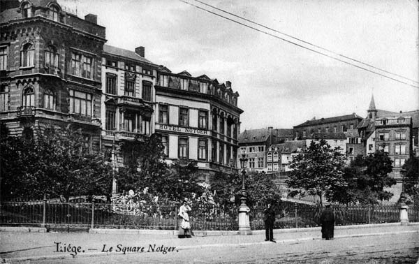 Le square Notger sur l'emplacement de la collégiale St-Pierre vers la future gare du palais